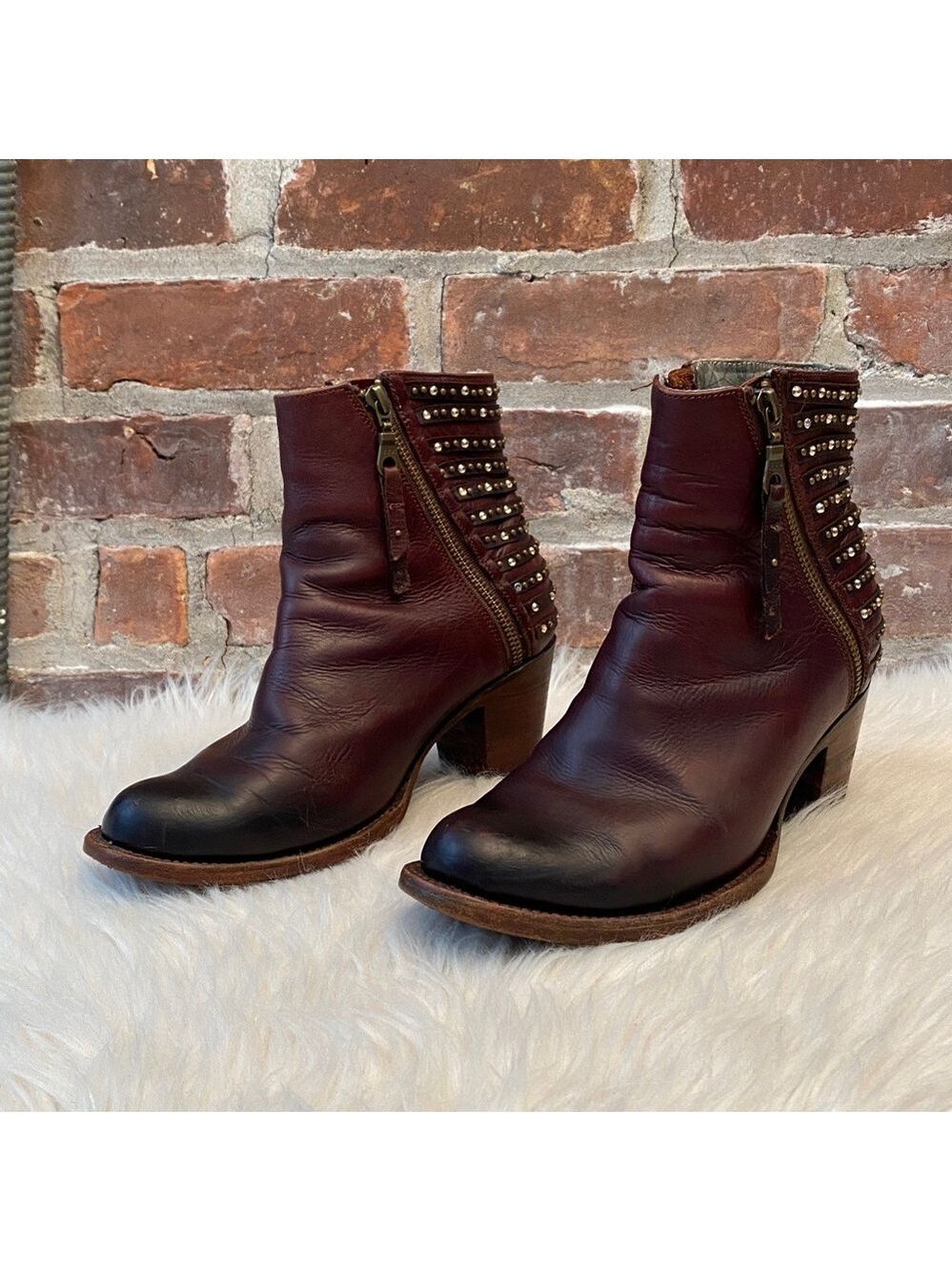Denver Brown Studded Lady Gabriel Ankle Boots, Size 7.5 - Picture 4 of 17